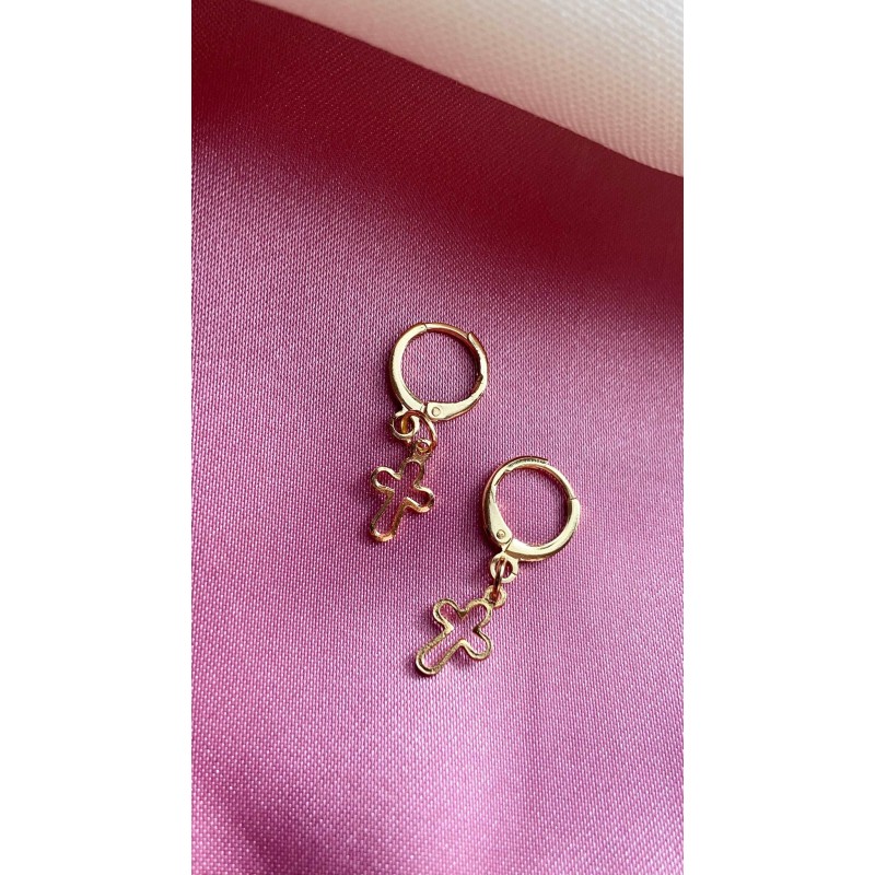 Arete cruz hueca mini 1 pieza #V7