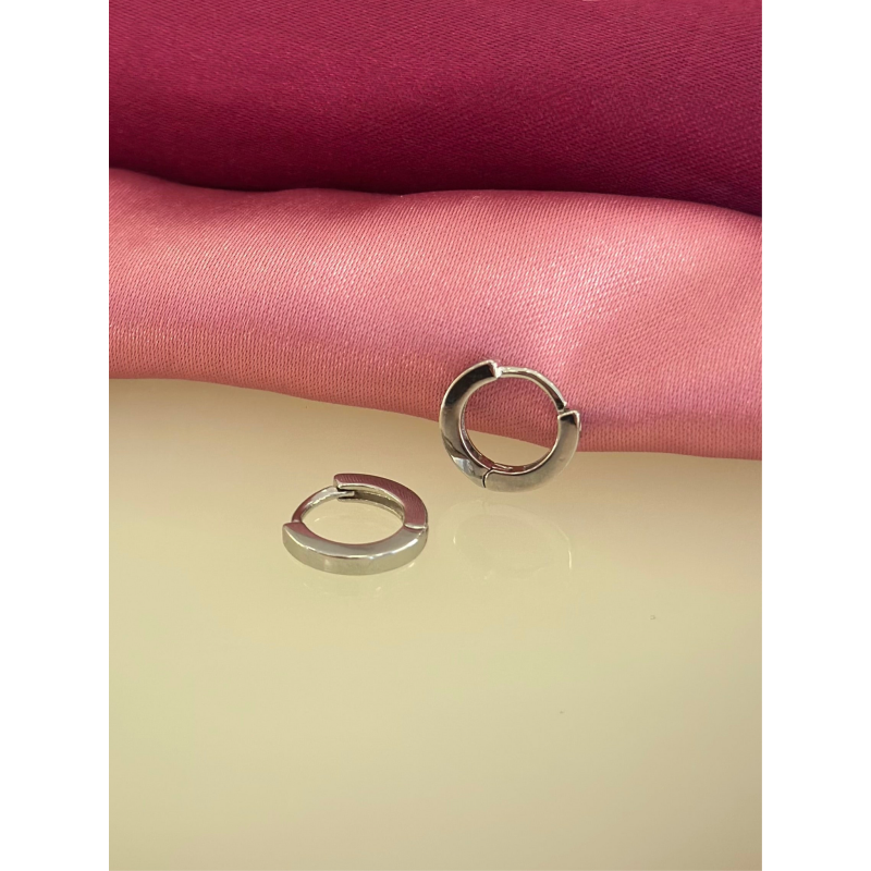 Arracadas lisas plateadas chicas #133B