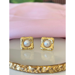 Aretes cuadrados con perla #B6