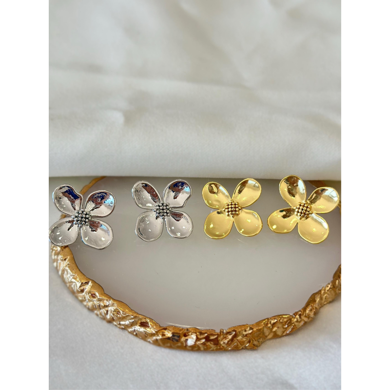 Aretes flor 4 petalos #A6