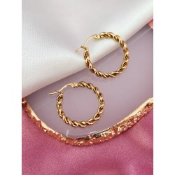 Arracadas torcidas doradas