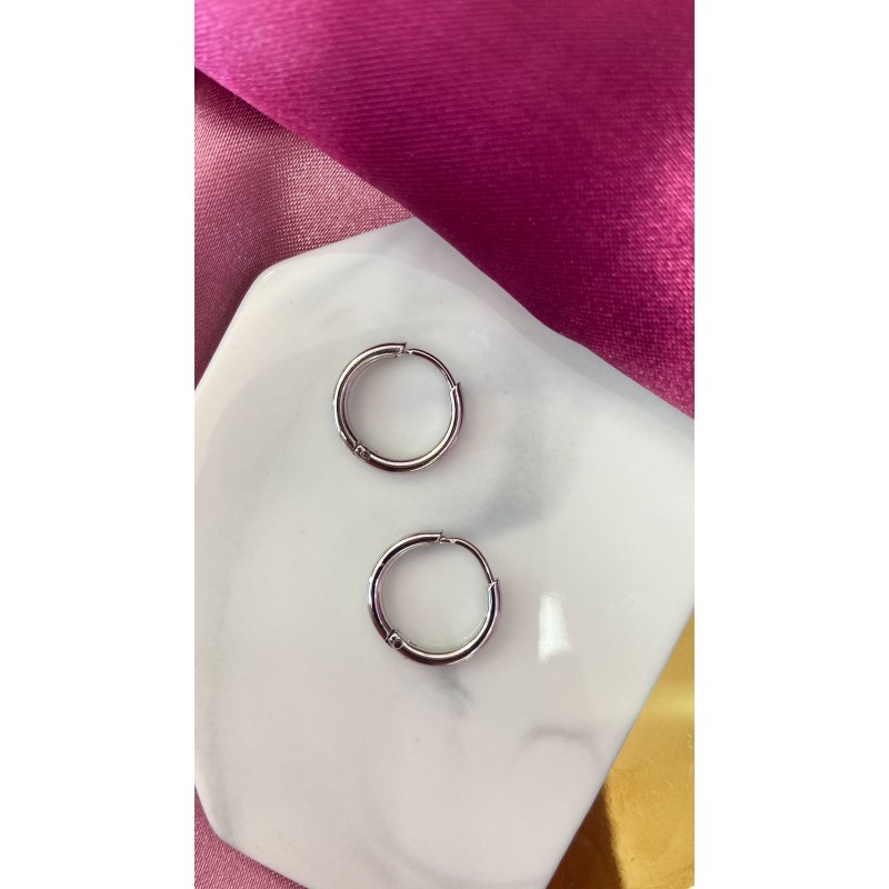 Arracada plateada delgada #206